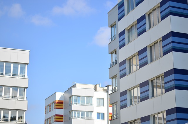 El seguro de hogar no valora igual el riesgo de un piso en un bloque de viviendas en ciudad que asegurar un chalet unifamiliar