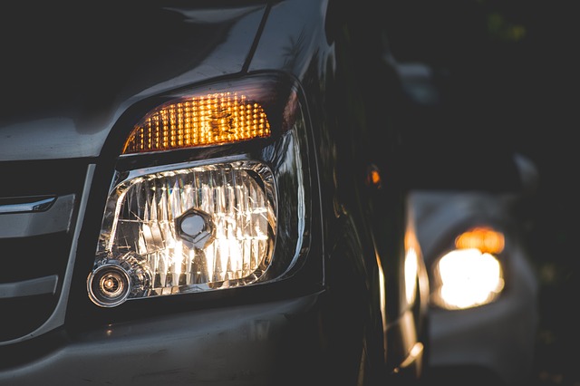 Luces para conducir el coche seguro